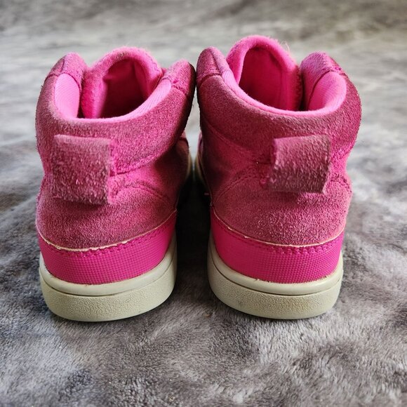 UGG shoes for a Toddler Girl Size 9 - Picture 5 of 7